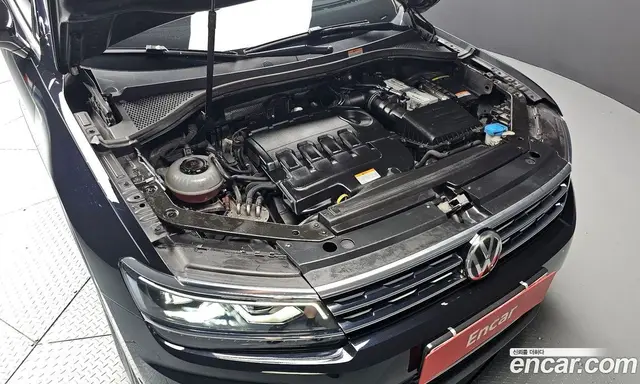 Volkswagen Tiguan 2019 2.0 автомат (гидро), миниатюра 6