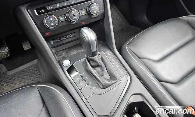 Volkswagen Tiguan 2019 2.0 автомат (гидро), миниатюра 9