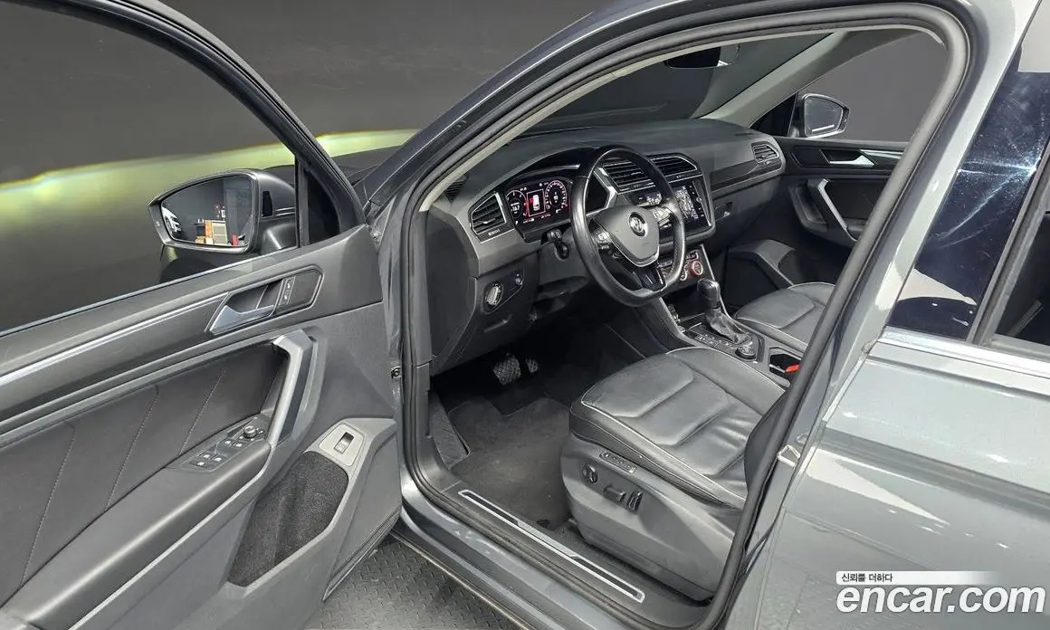 Volkswagen Tiguan 2020 2.0 автомат (гидро), фото 16