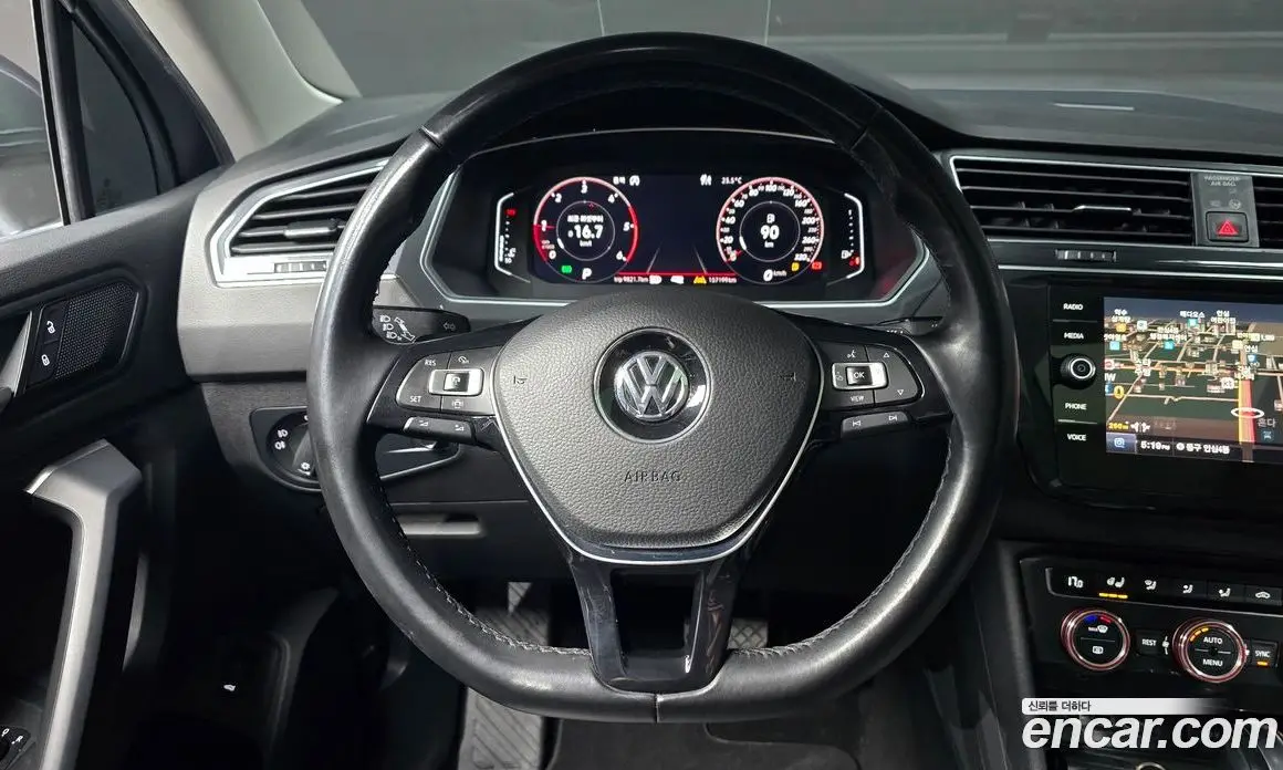 Volkswagen Tiguan 2020 2.0 автомат (гидро), фото 18