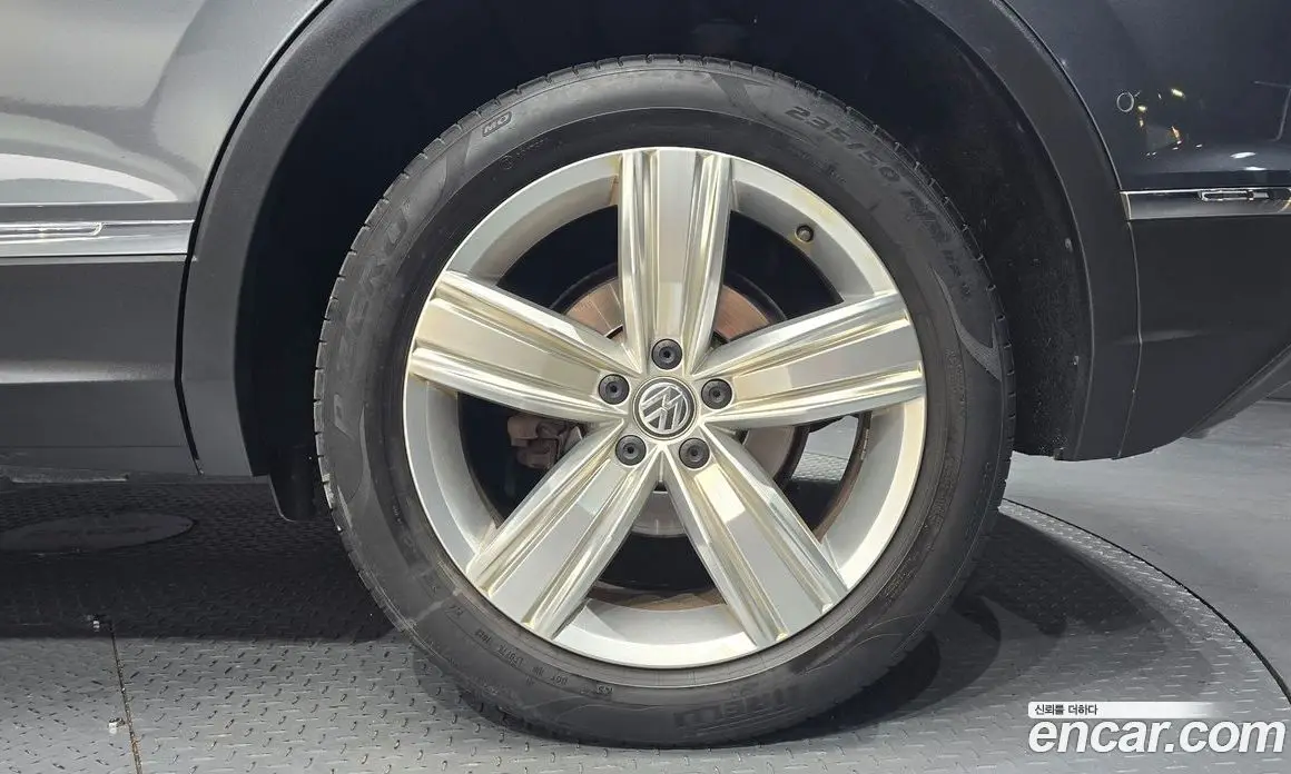 Volkswagen Tiguan 2020 2.0 автомат (гидро), фото 6