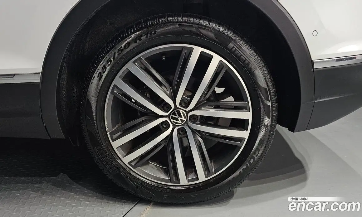 Volkswagen Tiguan 2021 2.0 автомат (гидро), фото 6