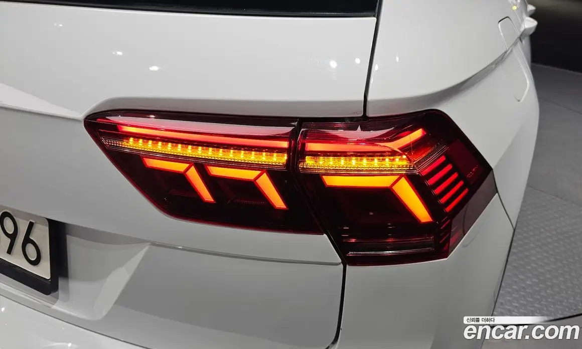 Volkswagen Tiguan 2021 2.0 автомат (гидро), фото 8