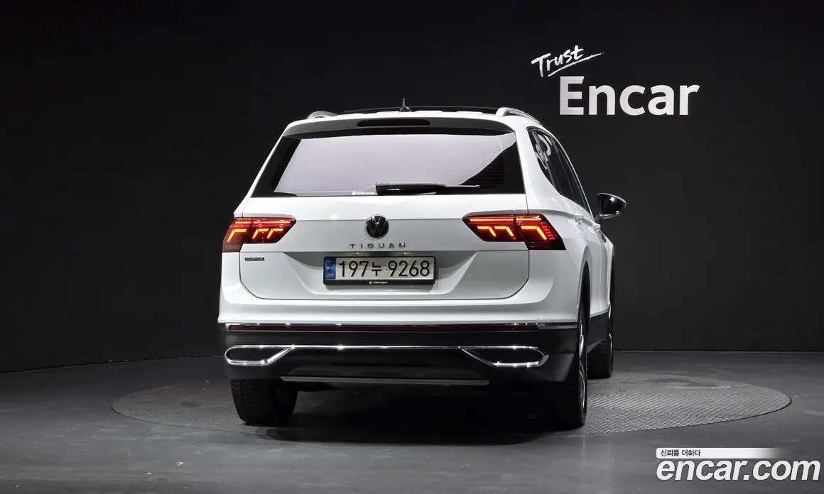 Volkswagen Tiguan 2023 2.0 автомат (гидро), фото 3