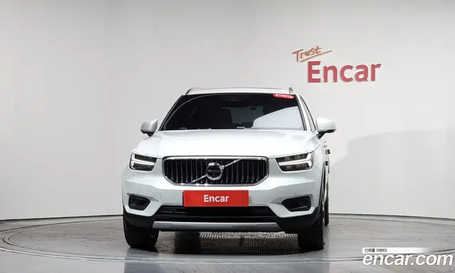 Volvo XC40 2020 2.0 автомат (гидро), миниатюра 3 Volvo XC40 2020 2.0 автомат (гидро), миниатюра 3