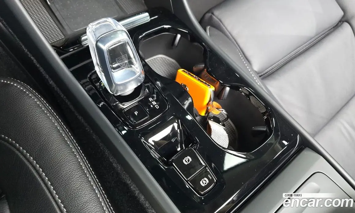 Volvo XC40 2022 2.0 автомат (гидро), фото 12 Volvo XC40 2022 2.0 автомат (гидро), фото 12