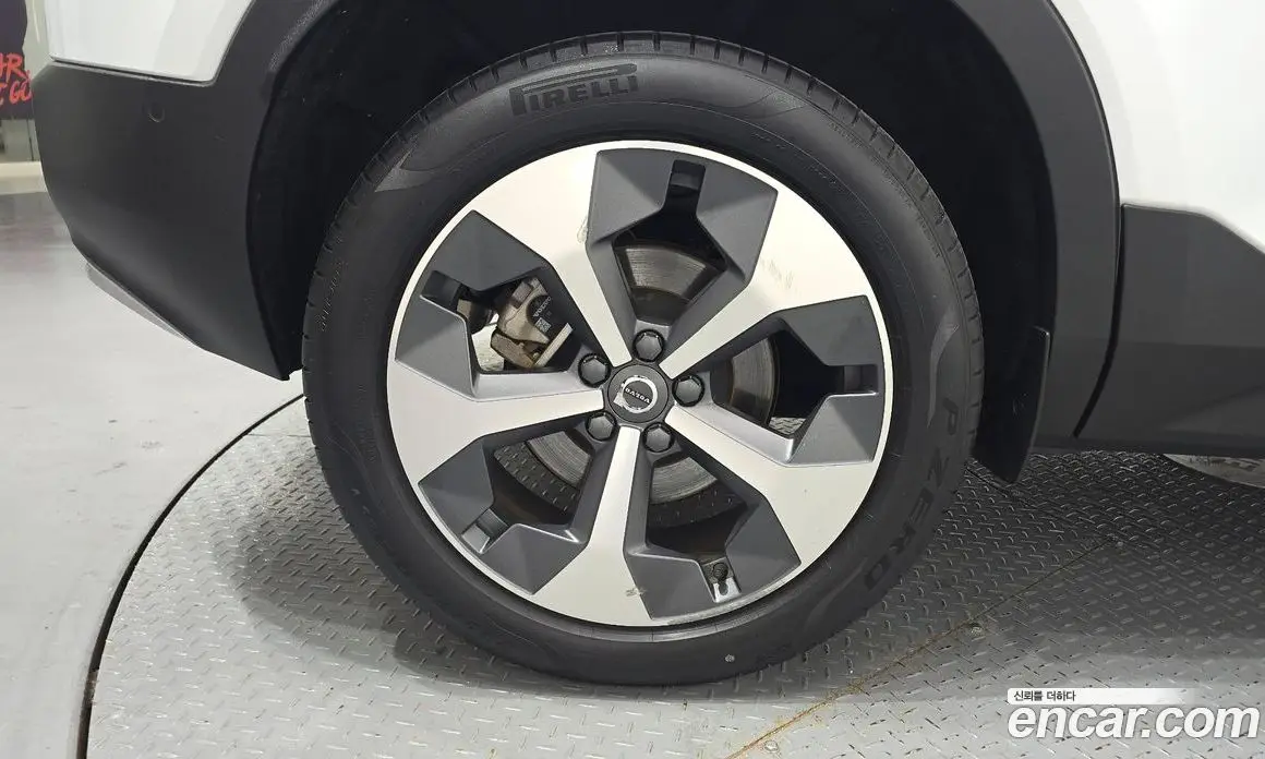 Volvo XC40 2022 2.0 автомат (гидро), фото 5 Volvo XC40 2022 2.0 автомат (гидро), фото 5