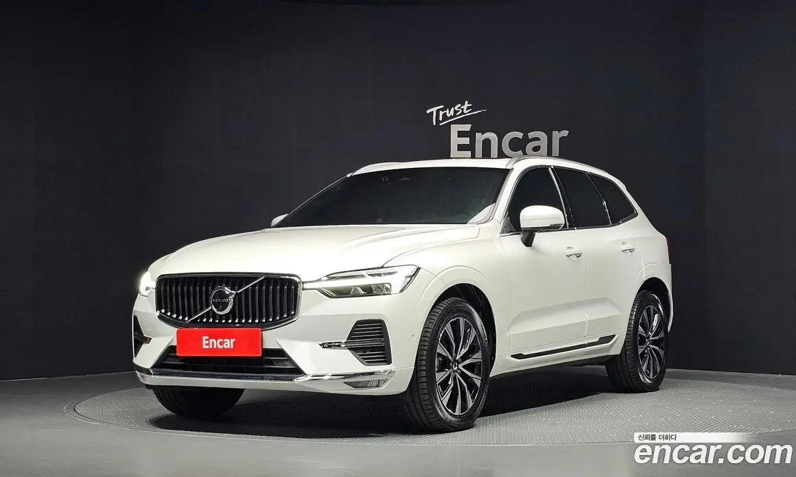 Volvo XC60 2023 2.0 автомат (гидро), фото 1 Volvo XC60 2023 2.0 автомат (гидро), фото 1