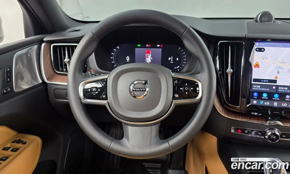 Volvo XC60 2023 2.0 автомат (гидро), фото 13 Volvo XC60 2023 2.0 автомат (гидро), фото 13