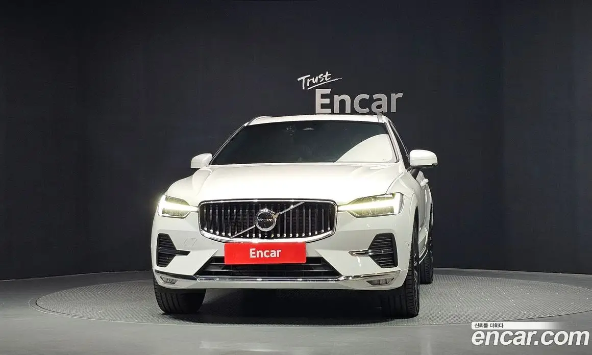 Volvo XC60 2023 2.0 автомат (гидро), фото 3 Volvo XC60 2023 2.0 автомат (гидро), фото 3