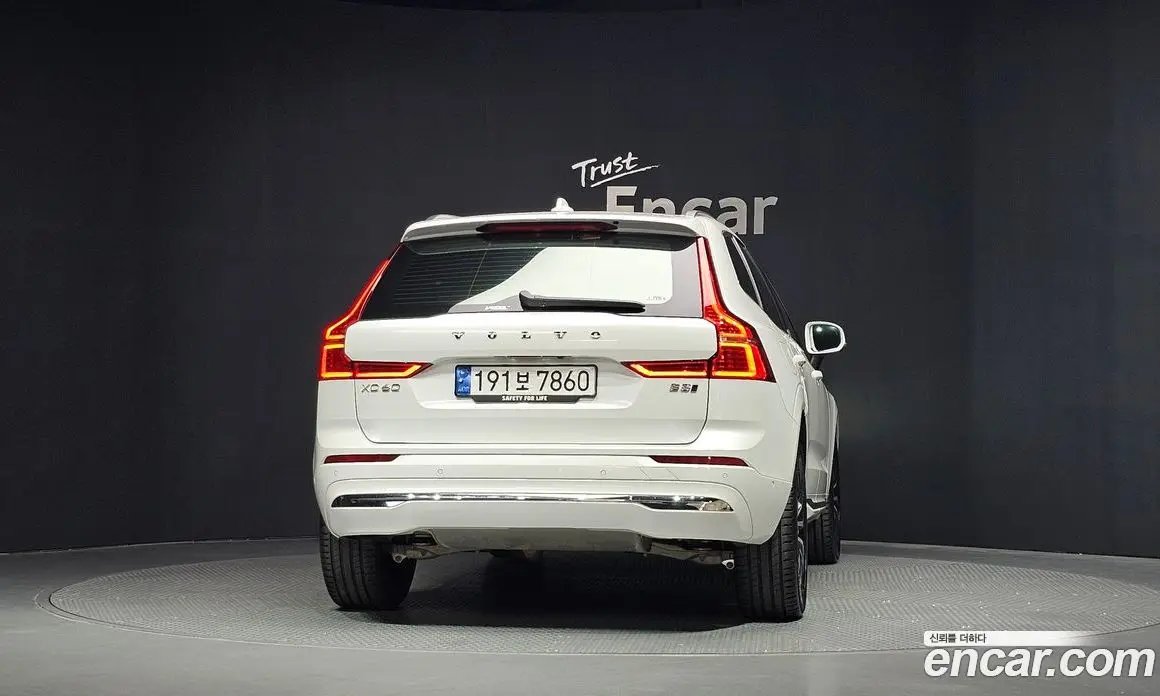 Volvo XC60 2023 2.0 автомат (гидро), фото 4 Volvo XC60 2023 2.0 автомат (гидро), фото 4