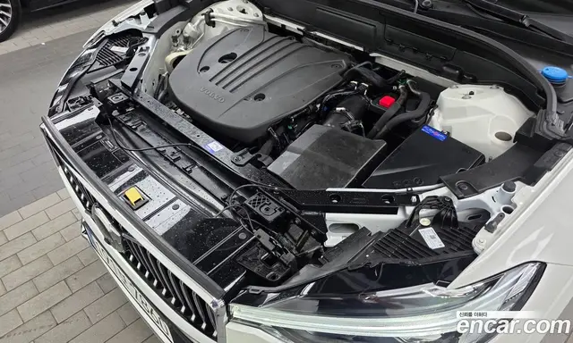 Volvo XC60 2023 2.0 автомат (гидро), миниатюра 6 Volvo XC60 2023 2.0 автомат (гидро), миниатюра 6