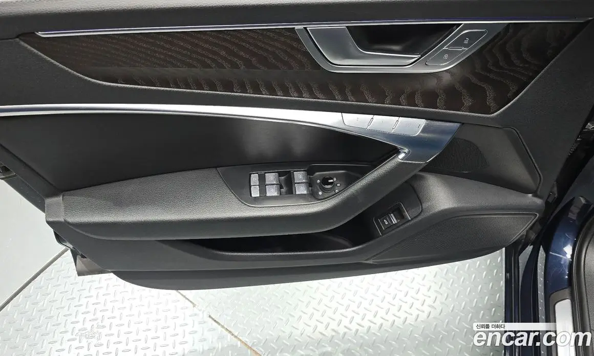 Audi A6 2021 2.0 автомат (гидро), фото 14