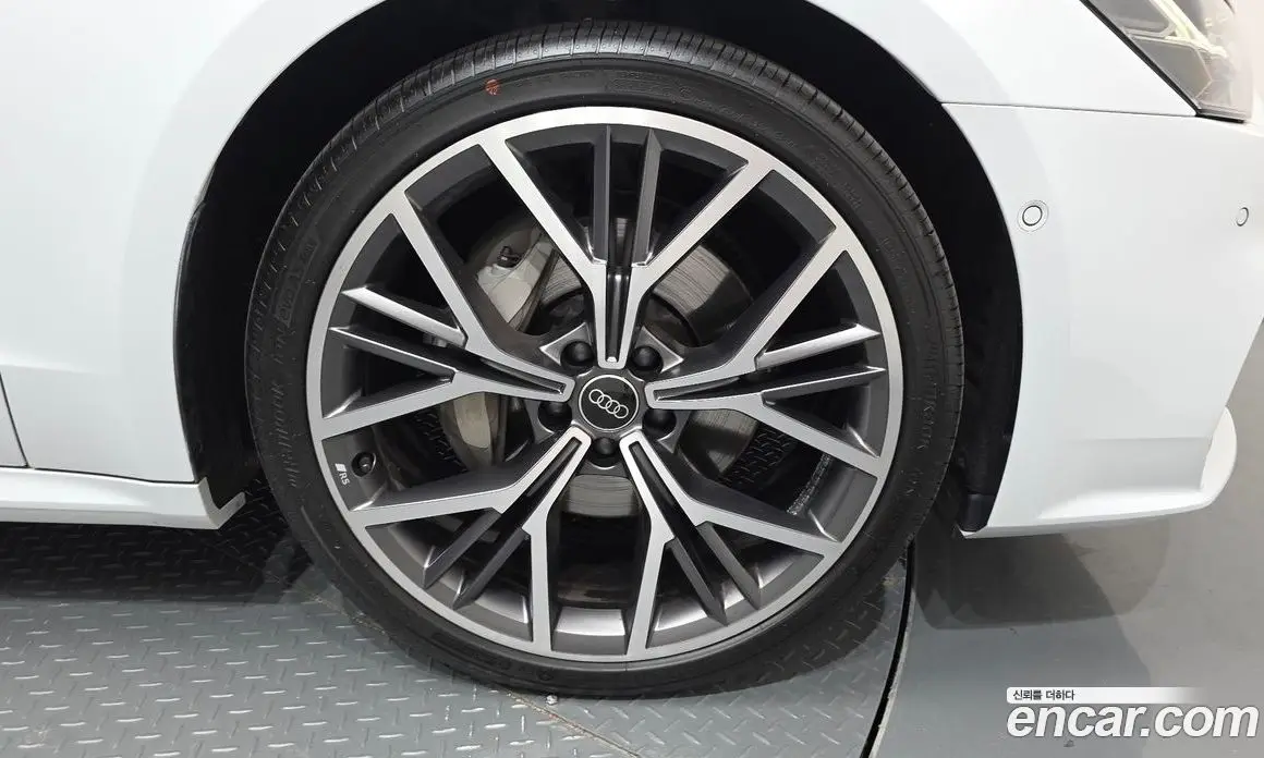 Audi A7 2025 3.0 автомат (гидро), фото 7 Audi A7 2025 3.0 автомат (гидро), фото 7