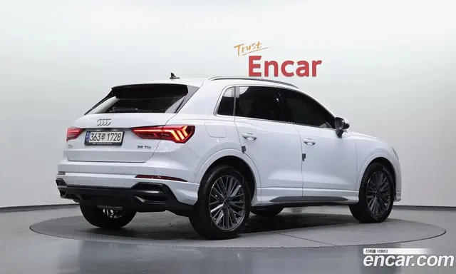 Audi Q3 2022 2.0 автомат (гидро), миниатюра 2