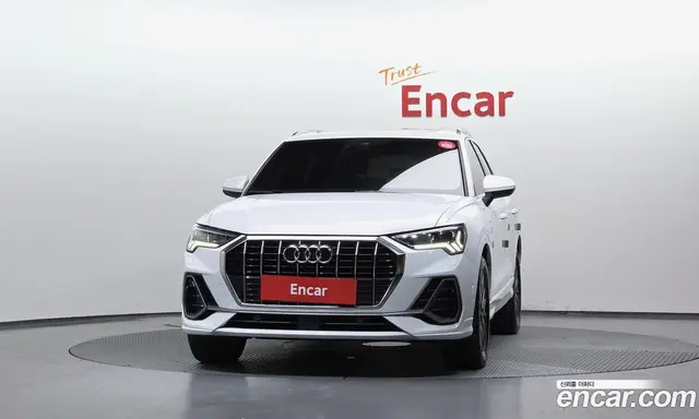 Audi Q3 2022 2.0 автомат (гидро), миниатюра 3