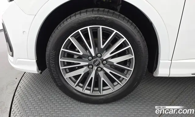 Audi Q3 2022 2.0 автомат (гидро), миниатюра 5