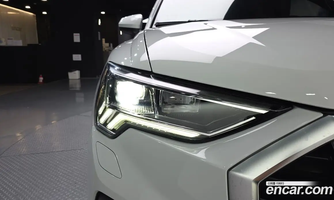 Audi Q3 2022 2.0 автомат (гидро), фото 8