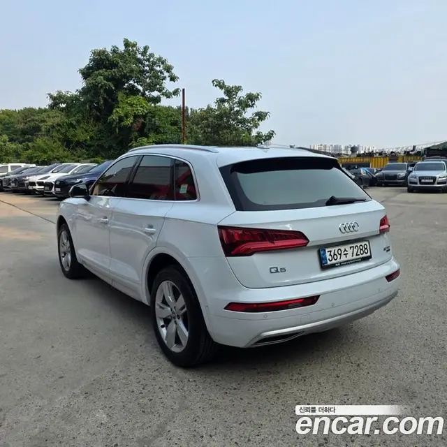 Audi Q5 2020 2.0 автомат (гидро), миниатюра 4