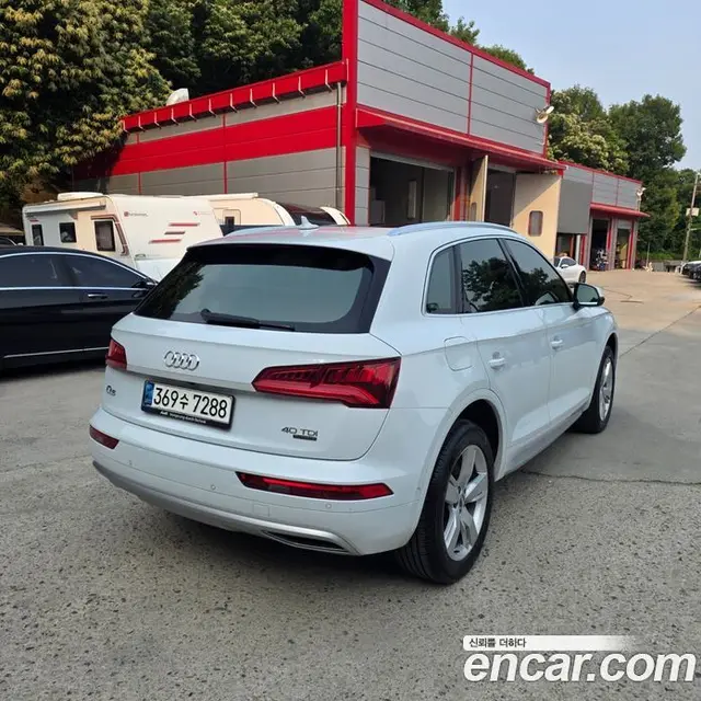 Audi Q5 2020 2.0 автомат (гидро), миниатюра 6