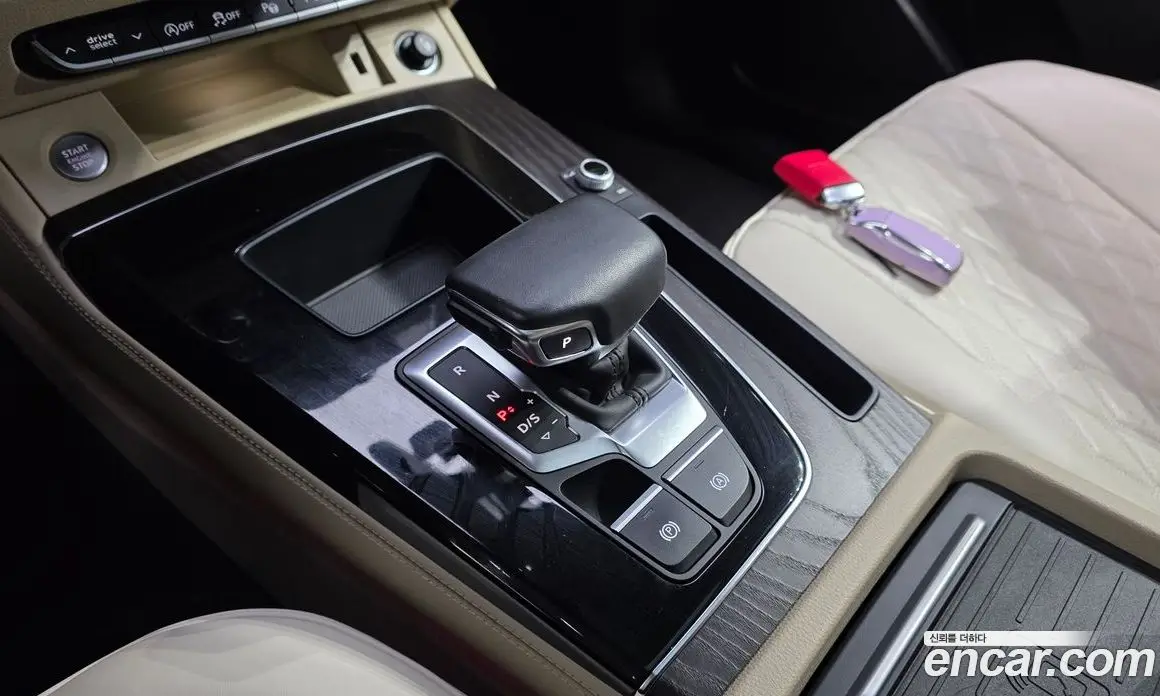 Audi Q5 2023 2.0 автомат (гидро), фото 12