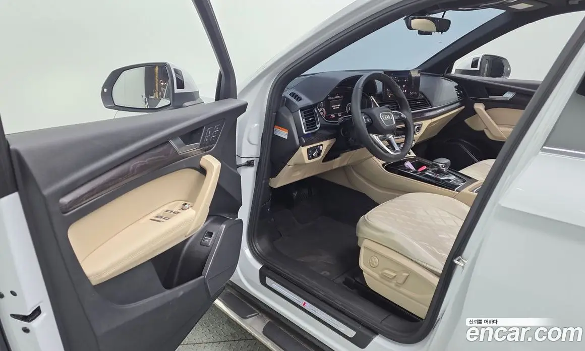 Audi Q5 2023 2.0 автомат (гидро), фото 13