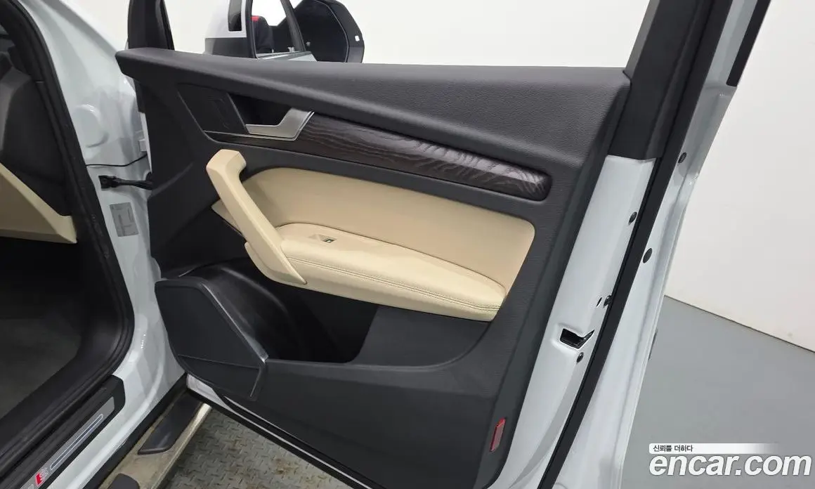 Audi Q5 2023 2.0 автомат (гидро), фото 14