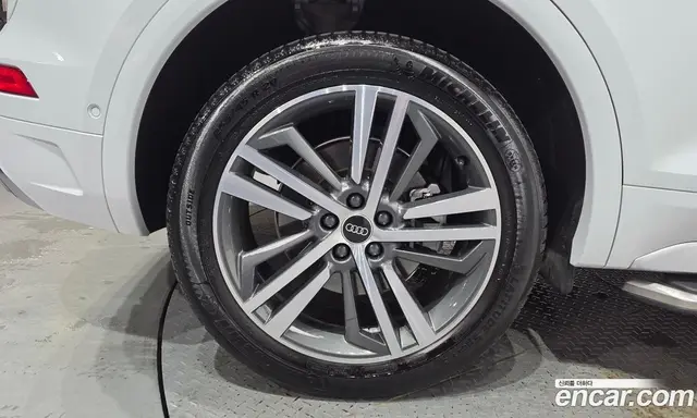 Audi Q5 2023 2.0 автомат (гидро), миниатюра 5