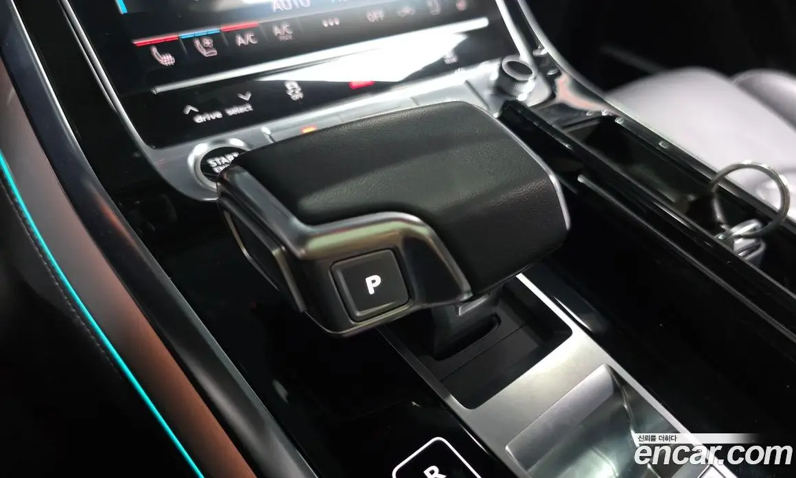 Audi Q8 2022 3.0 автомат (гидро), фото 12