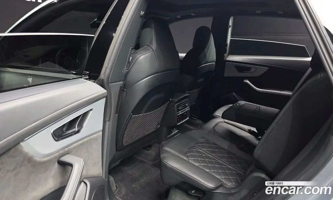 Audi Q8 2022 3.0 автомат (гидро), фото 17