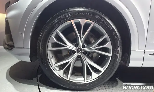 Audi Q8 2022 3.0 автомат (гидро), миниатюра 5