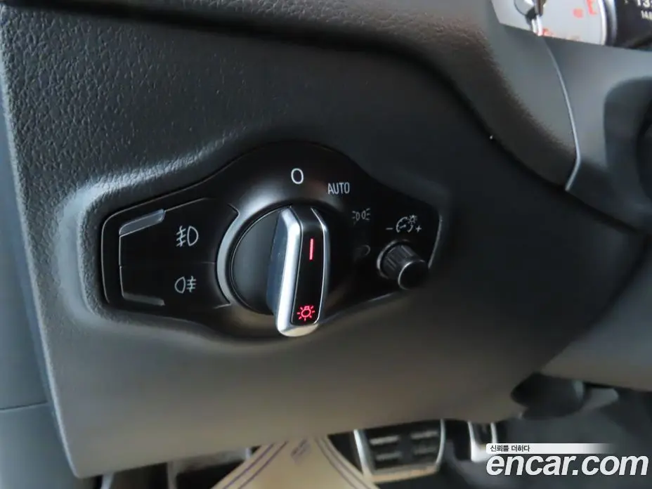 Audi SQ5 2016 3.0 автомат (гидро), фото 16 Audi SQ5 2016 3.0 автомат (гидро), фото 16