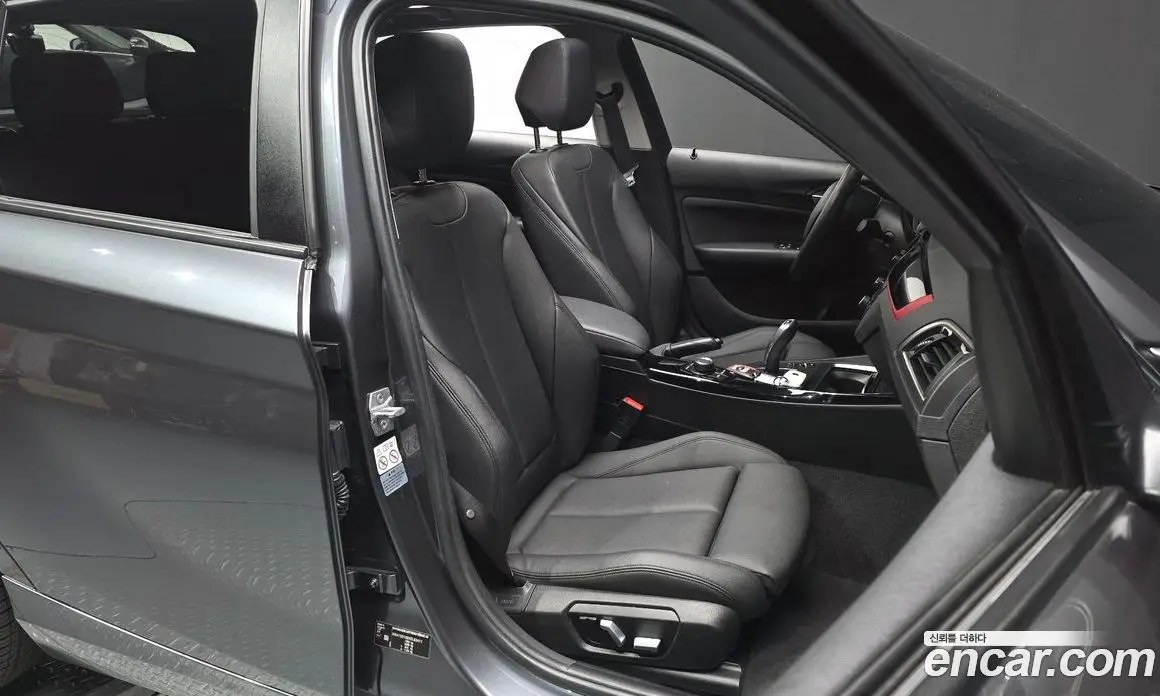 BMW 1 серия 2019 2.0 автомат (гидро), фото 16