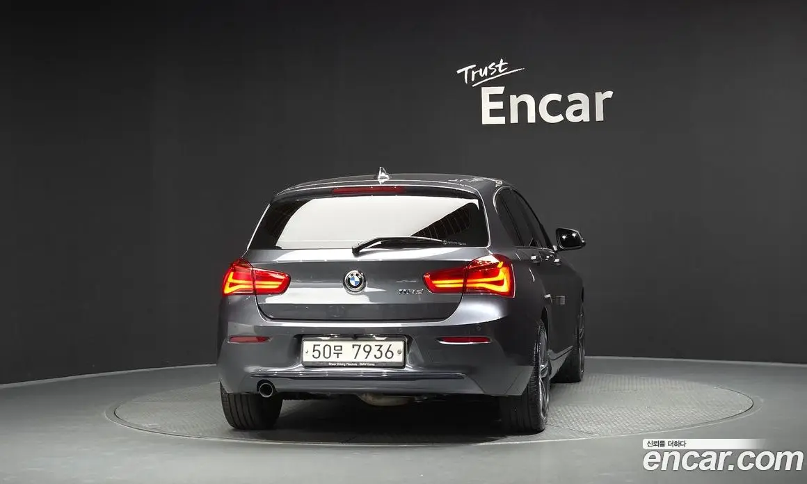 BMW 1 серия 2019 2.0 автомат (гидро), фото 4