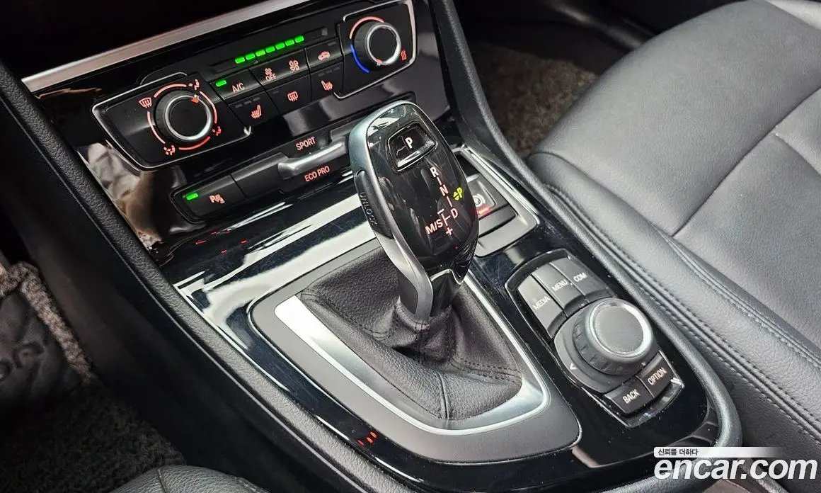 BMW 2 серия 2019 2.0 автомат (гидро), фото 12 BMW 2 серия 2019 2.0 автомат (гидро), фото 12