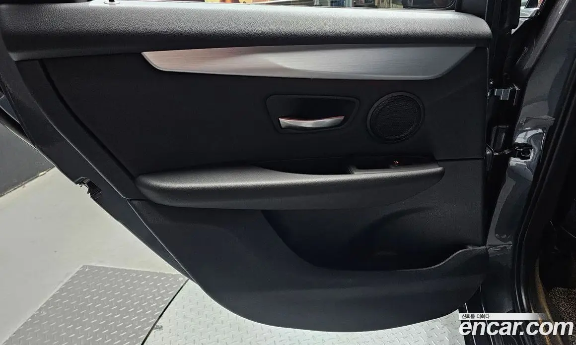 BMW 2 серия 2019 2.0 автомат (гидро), фото 15 BMW 2 серия 2019 2.0 автомат (гидро), фото 15