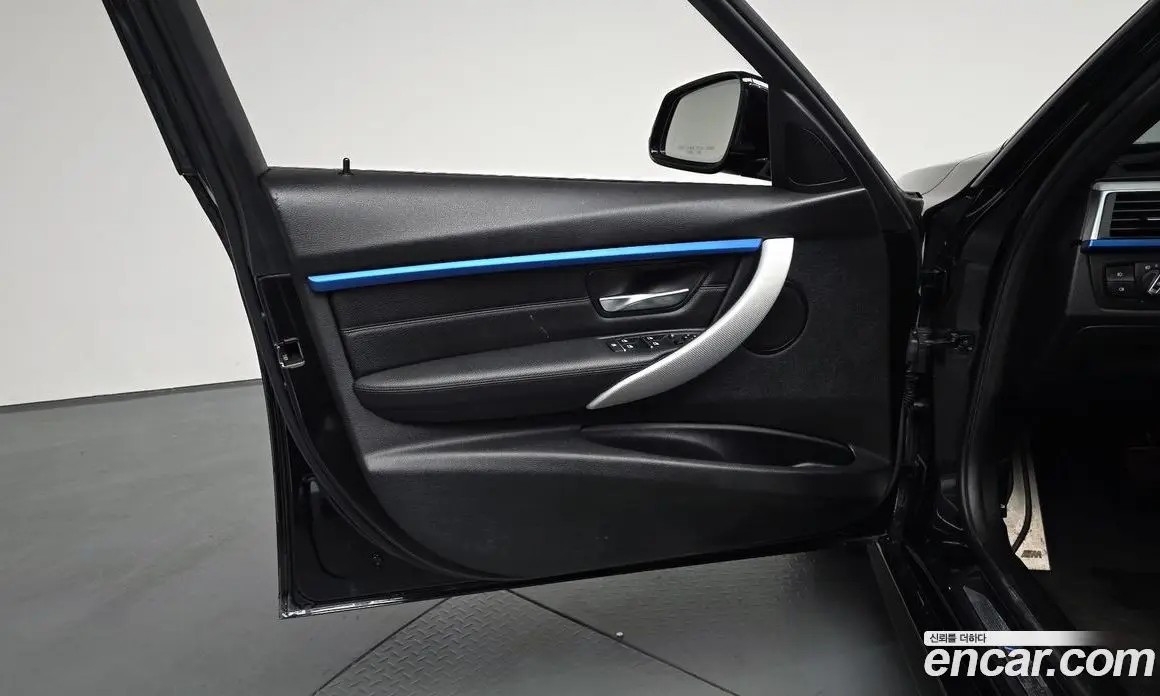BMW 3 серия 2017 2.0 автомат (гидро), фото 13 BMW 3 серия 2017 2.0 автомат (гидро), фото 13
