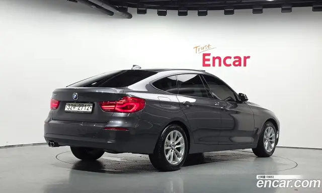 BMW 3 серия, 2018, 48 575 км