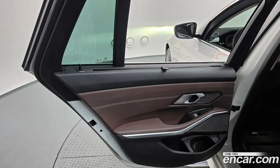 BMW 3 серия 2021 2.0 автомат (гидро), фото 15 BMW 3 серия 2021 2.0 автомат (гидро), фото 15