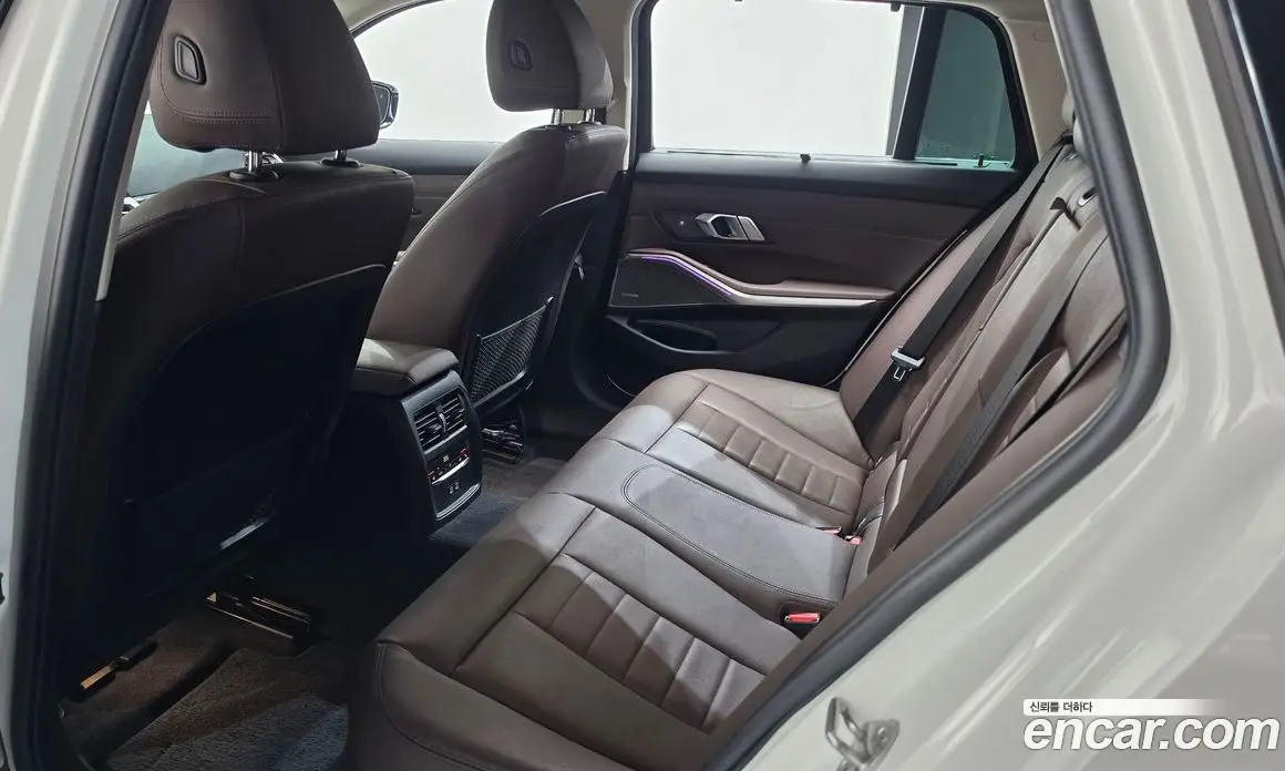 BMW 3 серия 2021 2.0 автомат (гидро), фото 17 BMW 3 серия 2021 2.0 автомат (гидро), фото 17