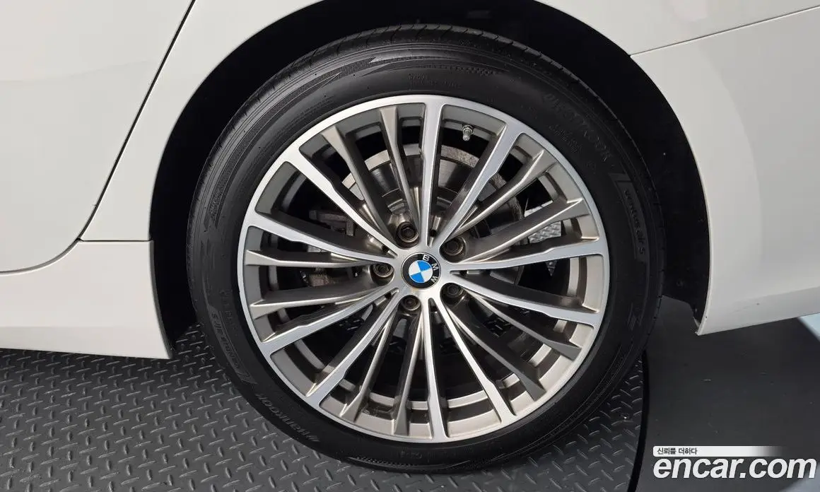 BMW 3 серия 2021 2.0 автомат (гидро), фото 7 BMW 3 серия 2021 2.0 автомат (гидро), фото 7