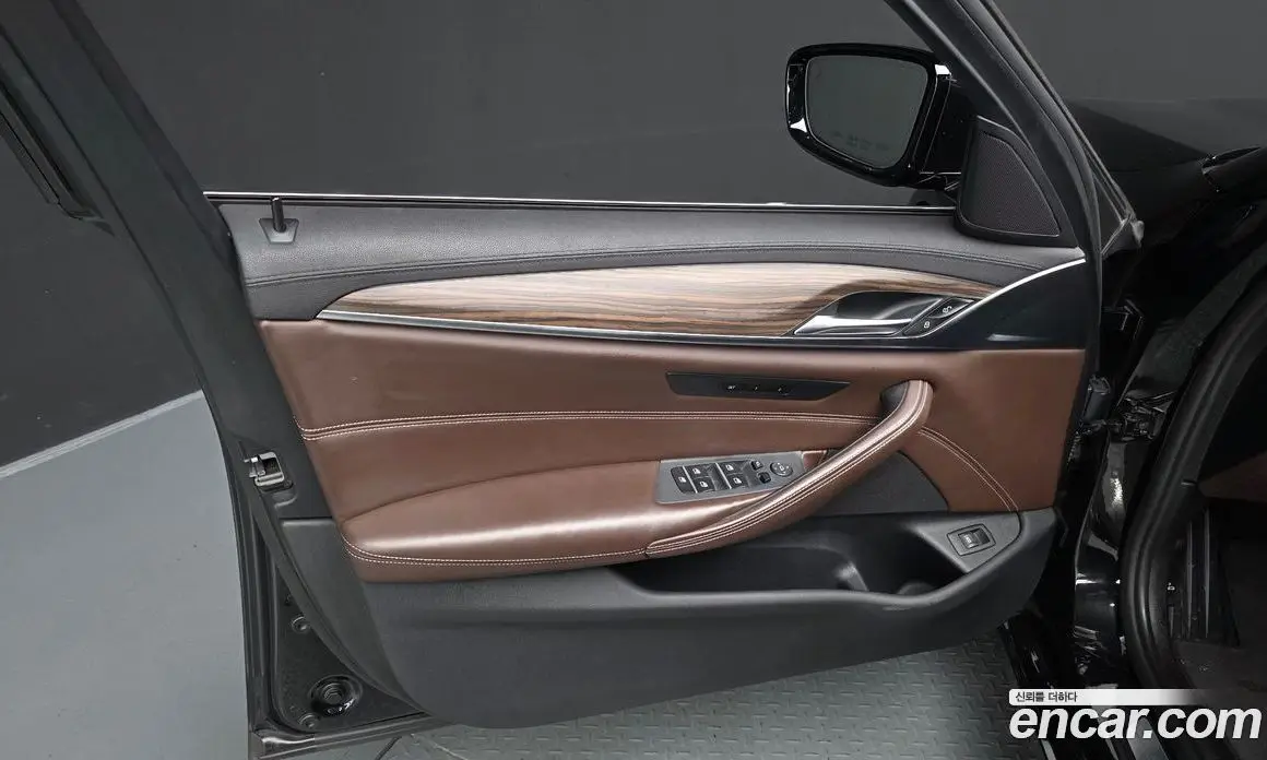 BMW 5 серия 2018 2.0 автомат (гидро), фото 13