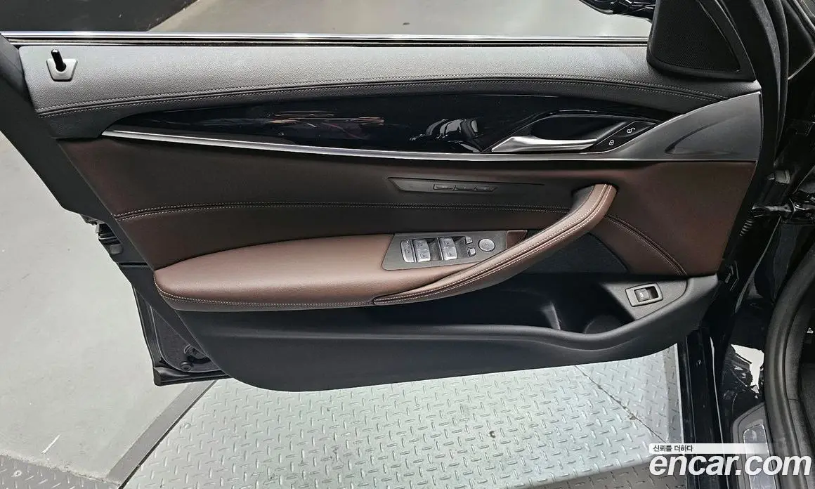 BMW 5 серия 2021 2.0 автомат (гидро), фото 14