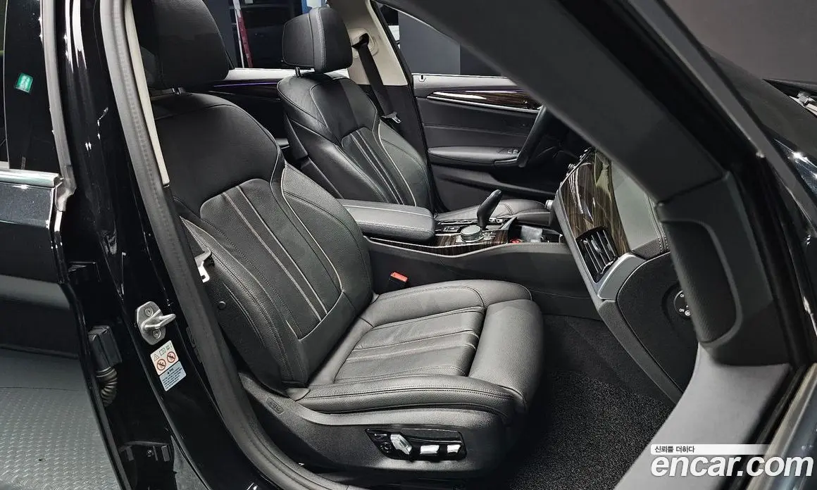 BMW 5 серия 2021 2.0 автомат (гидро), фото 15 BMW 5 серия 2021 2.0 автомат (гидро), фото 15
