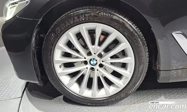 BMW 5 серия 2021 2.0 автомат (гидро), миниатюра 4 BMW 5 серия 2021 2.0 автомат (гидро), миниатюра 4