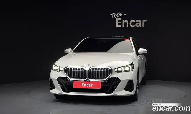 BMW 5 серия 2024 2.0 автомат (гидро), миниатюра 3 BMW 5 серия 2024 2.0 автомат (гидро), миниатюра 3
