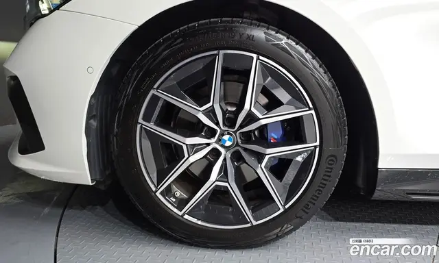 BMW 5 серия 2024 2.0 автомат (гидро), миниатюра 5 BMW 5 серия 2024 2.0 автомат (гидро), миниатюра 5