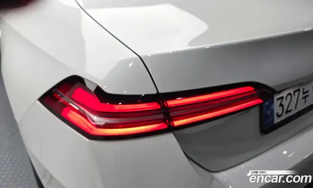 BMW 5 серия 2024 2.0 автомат (гидро), миниатюра 9 BMW 5 серия 2024 2.0 автомат (гидро), миниатюра 9