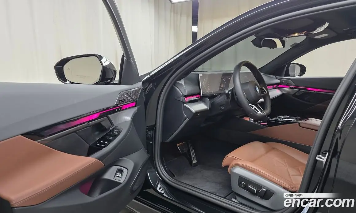 BMW 5 серия 2025 2.0 автомат (гидро), фото 13