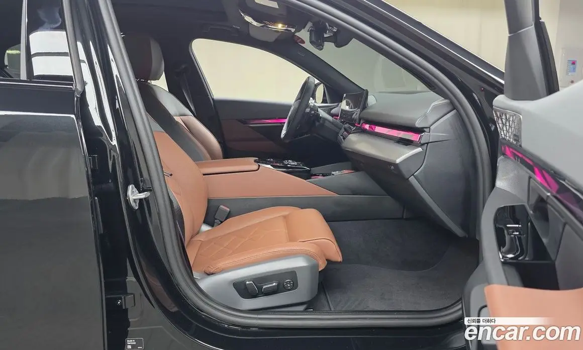 BMW 5 серия 2025 2.0 автомат (гидро), фото 16